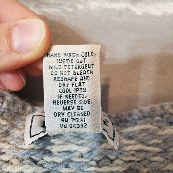 Vintage L.L. Bean fringe sweater. Wool blend. Grey-blue and cream. Fair Isle. M. - Picture 7 of 10